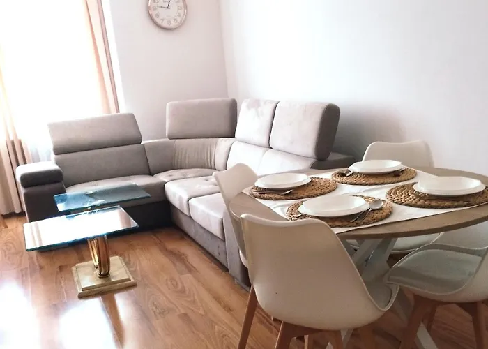 Apartment Sweet *